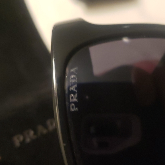 Prada sunglasses - Picture 11 of 12